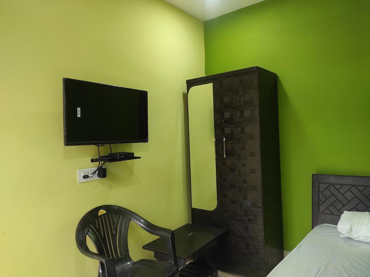 Hotel Sk Lodge Near Guwahati Airport Eksteriør billede