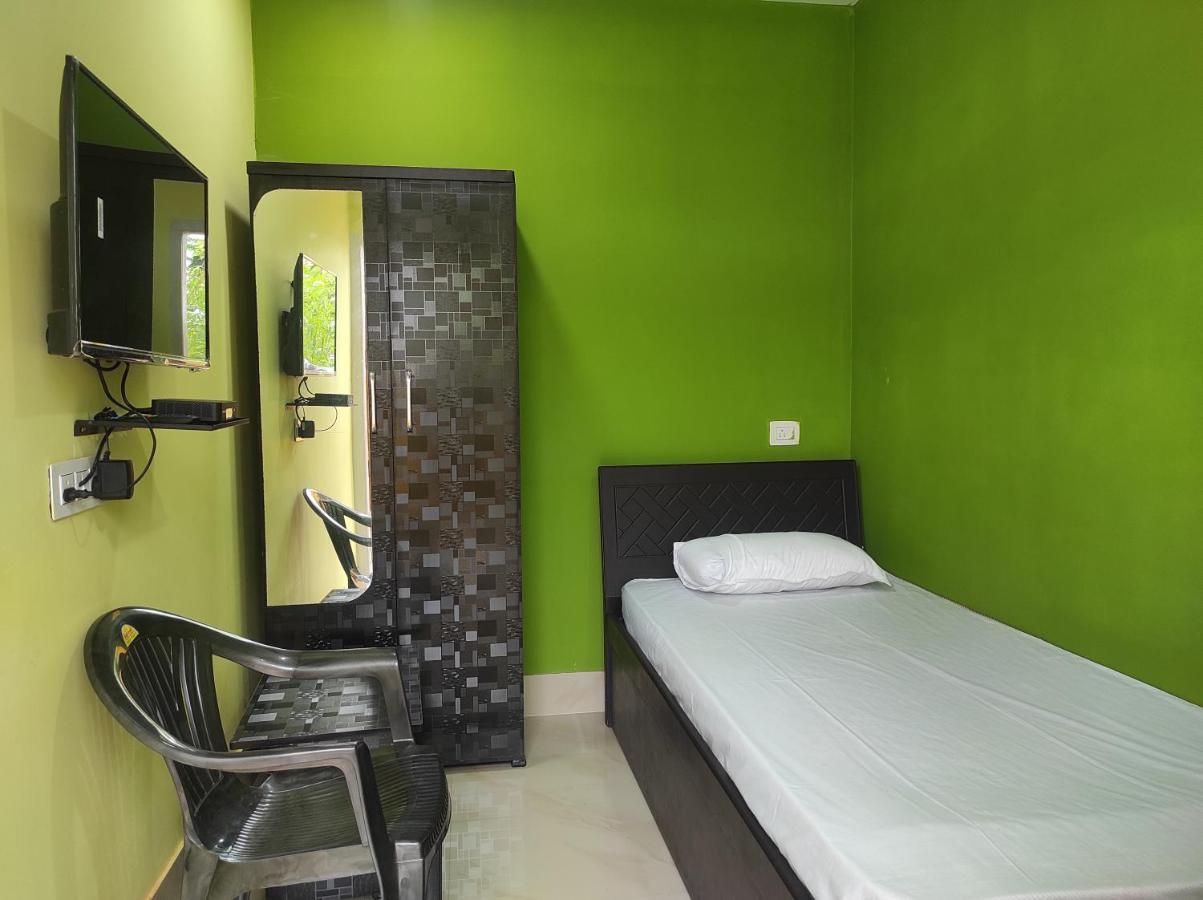 Hotel Sk Lodge Near Guwahati Airport Eksteriør billede