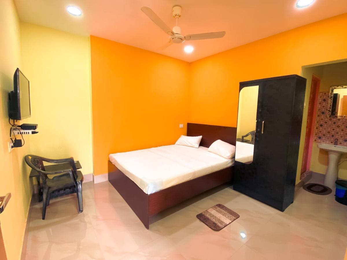 Hotel Sk Lodge Near Guwahati Airport Værelse billede